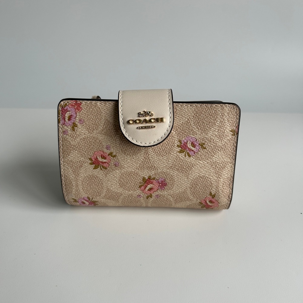 Coach Medium Corner Zip Wallet Signature Floral Sand Multi Canvas Leather CAR13